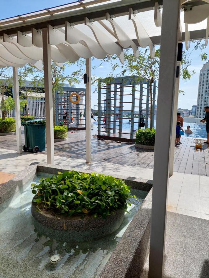 Free Netflix! Zas Suite At Troika Residence, Kb Kota Bharu Exterior foto